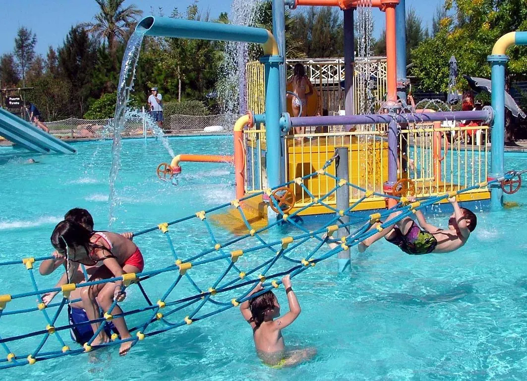Acuamanía, Termas del Daymán
