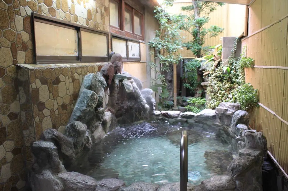 Akebono-yu, Tokyo